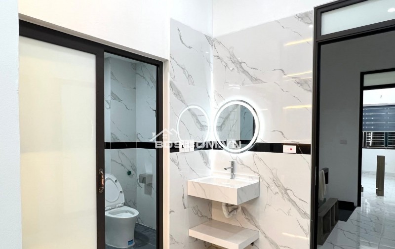 BÁN NHÀ SIÊU ĐẸP 4.75 TỶ 3 TẦNG 64M2 MẶT ĐƯỜNG ĐÔ THỊ BÃI VIÊN