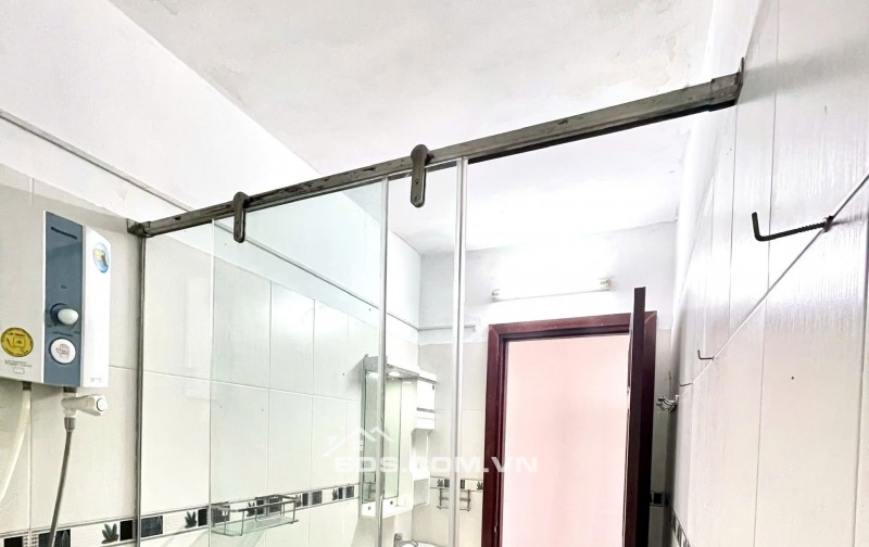 Cho thuê phòng ban công full nội thất chỉ từ 4.3tr ngay Đồng Xoài TB