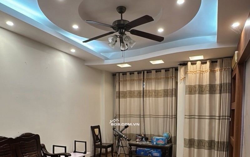 Nhà Hoàng Ngân - Oto Ngủ Trong Nhà - Sát Phố - Ngõ Thông Kinh Doanh - 2 Mặt Thoáng