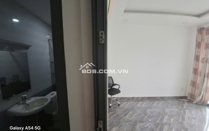 Phòng cho thuê mới 20m2 Full nội thất cơ bản hẻm 118 Phan Huy Ích