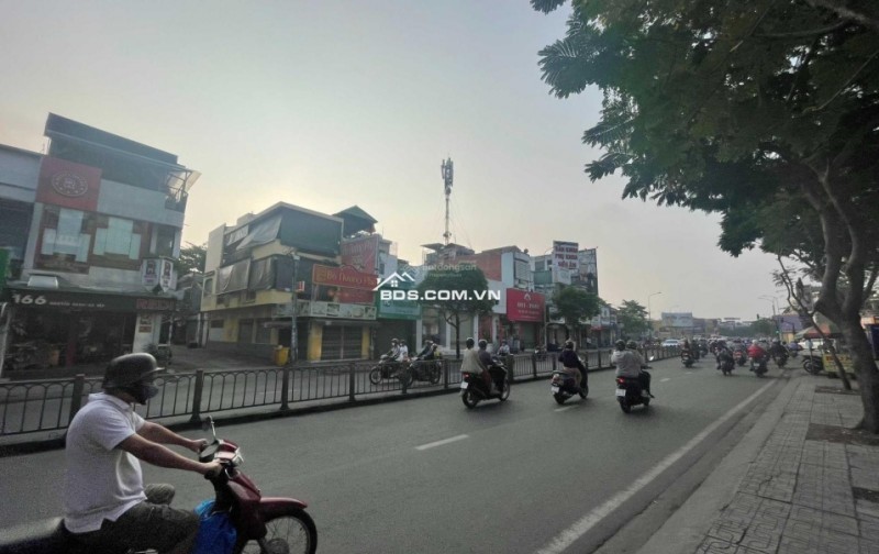Cho thuê nhà góc 2MT 166 Nguyễn Oanh, Gò Vấp. DT: 4.5x25m, 3 tầng