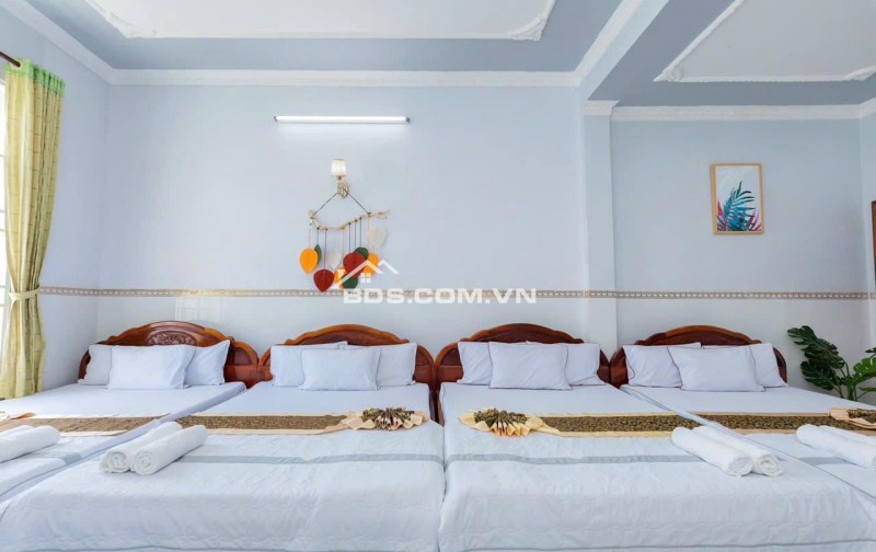 Bán Khách sạn 1 sao, 5 tầng, 31 phòng ngủ, View Biển. Ngay sát Bãi Sau Vũng Tàu.