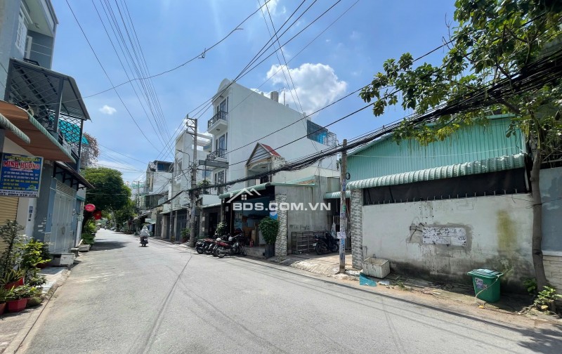 Cho thuê kho xưởng 150m2, Tiền Lân 15, Lâm Thị Hố Q12