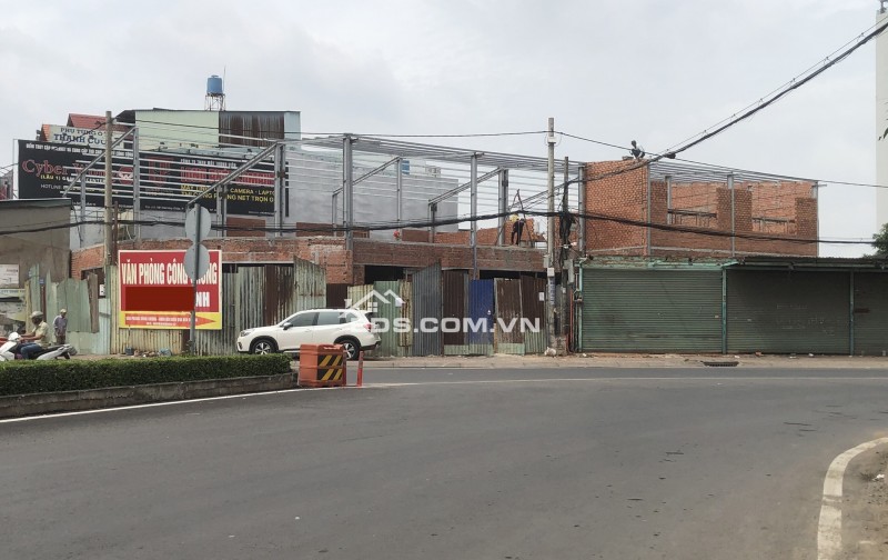 Cho thuê mặt tiền góc 1 lầu, Hà Huy Giáp Quận 12