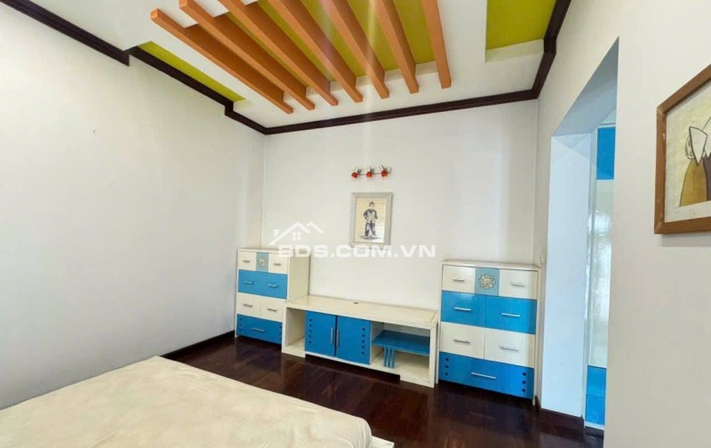 Nhà Đẹp Mặt Phố Kinh Doanh Bà Triệu, Hai Bà Trưng 74m, 6 tầng, mt 4,5m, giá 64 tỷ.
