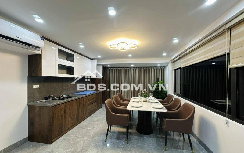 Nhà Đẹp Lô Góc, Thang Máy Minh Khai 30m, 7 tầng, mt 4m, giá 9.8 tỷ.