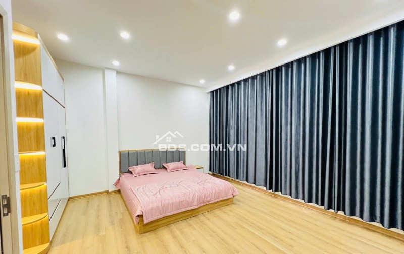 Nhà Đẹp Ngõ Hoà Bình 7, Hai Bà Trưng 33m, 5 tầng, mt 4.7m, giá 8.2 Tỷ.