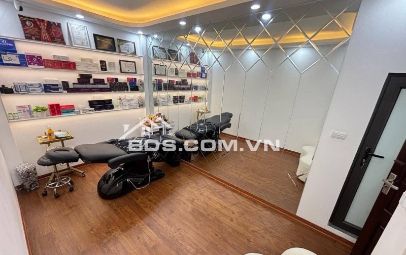 Nhà Đẹp Gần Phố, Giáp Bát, Hoàng Mai 19/25m, 6 tầng, giá 5.9 tỷ.