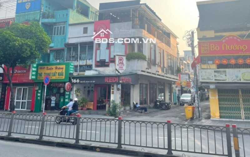 Cho thuê nhà góc 2MT 166 Nguyễn Oanh, Gò Vấp. DT: 4.5x25m, 3 tầng