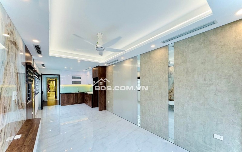 TOÀ NHÀ 6 TẦNG MẶT ĐƯỜNG GIÁP BÁT HOÀNG MAI - VỊ TRÍ ĐẸP KINH DOANH TỐT: DT 51M2 - 21 TỶ
