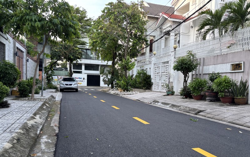 Bán gấp biệt thự KDC Trung Sơn, view giáp sông, liền kề Phú Mỹ Hưng