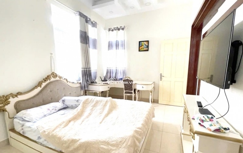 Bán gấp biệt thự KDC Trung Sơn, view giáp sông, liền kề Phú Mỹ Hưng