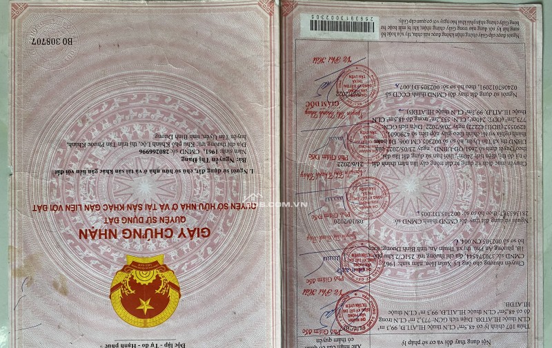 Cần bán lô đất 773m có 240m thổ cư gần ngã tư miếu ông cù bình dương. Cách cầu vượt sóng thần 20p đi xe máy