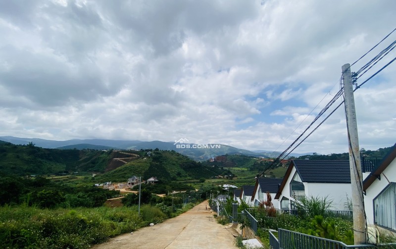 Bán đất nằm trong khu villas nghỉ dưỡng ,view đẹp ,khu dân cư hiện hữu