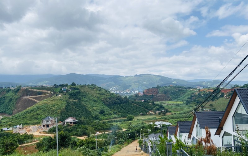Bán đất nằm trong khu villas nghỉ dưỡng ,view đẹp ,khu dân cư hiện hữu