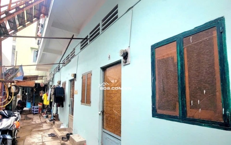 Nhà bự hiếm có - 11tỷ - 230m2, Mà còn mặt tiền Quận 7, Nhanh tay lấy lẹ.
