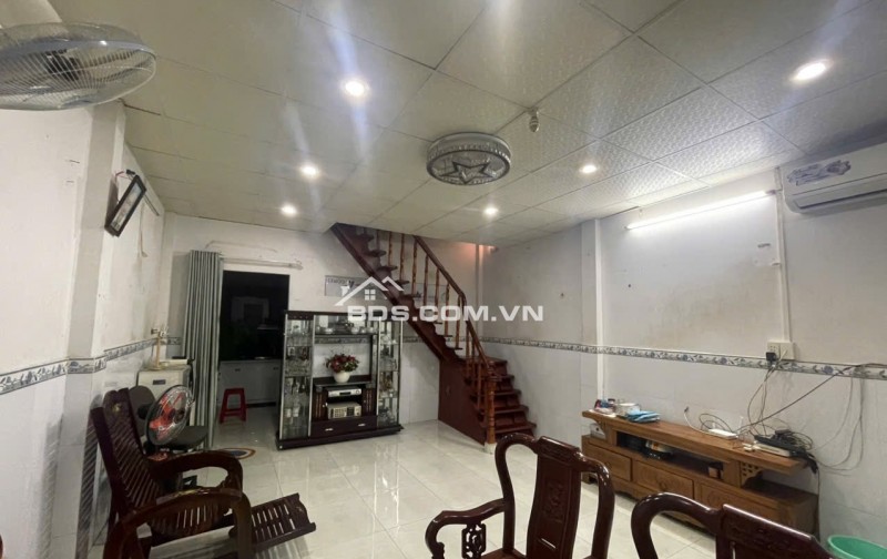 Nhà ở cần bán gấp 4,6tỷ