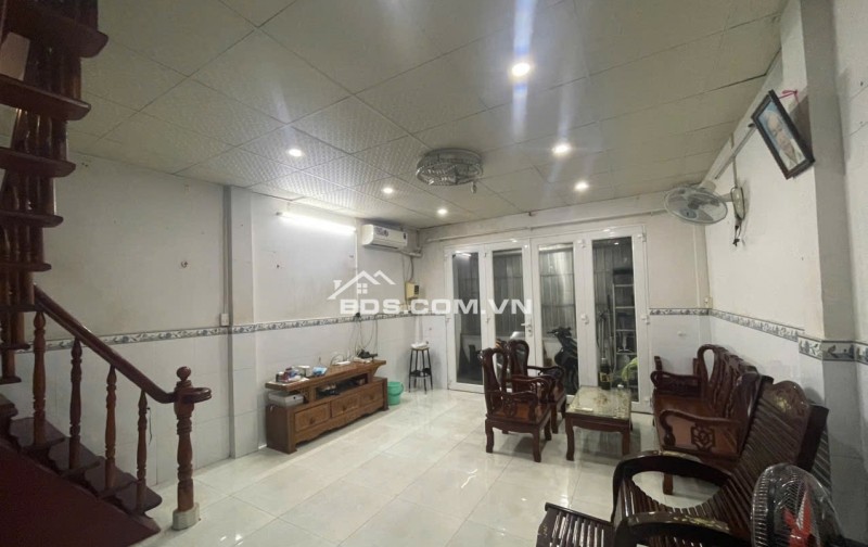 Nhà ở cần bán gấp 4,6tỷ