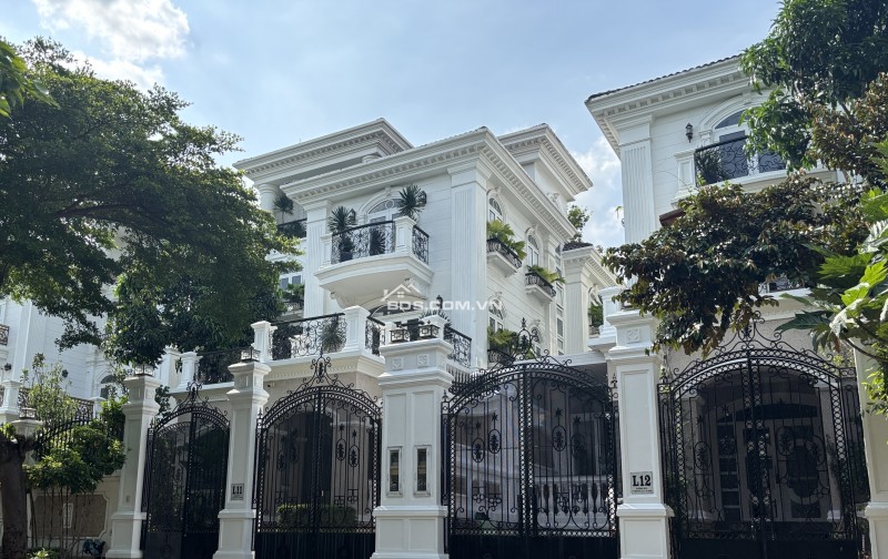 BIỆT THỰ 5 TẦNG CITYLAND Q.7 - VIEW CÔNG VIÊN - GẦN SÔNG - HỒ BƠI RIÊNG