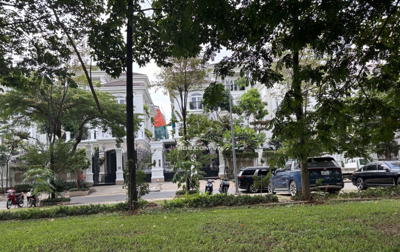 BIỆT THỰ 5 TẦNG CITYLAND Q.7 - VIEW CÔNG VIÊN - GẦN SÔNG - HỒ BƠI RIÊNG