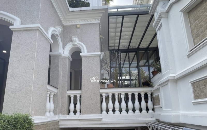 BIỆT THỰ 5 TẦNG CITYLAND Q.7 - VIEW CÔNG VIÊN - GẦN SÔNG - HỒ BƠI RIÊNG