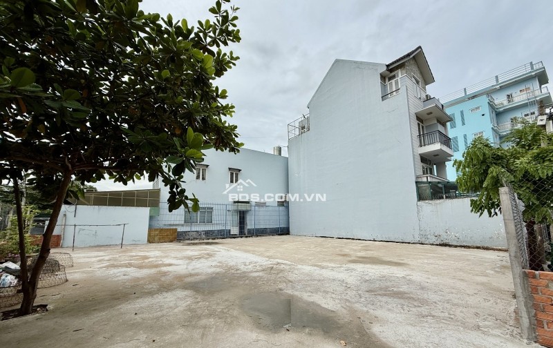Bán gấp lô đất góc 2 mặt tiền, Làng Đại Học ABC 326m2 (20x19)m. Đ. 12m, liền kề Phú Mỹ Hưng
