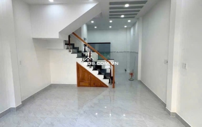 VƯỜN LÀI - TÂN PHÚ - HẺM XE HƠI 1 TRỤC - NHÀ MỚI Ở NGAY 42m2 (4,6x9m) 2 TẦNG - KHU VIP ĐẦY ĐỦ TIỆN ÍCH - NHỈNH XÍU 6 TỶ CÒN TL