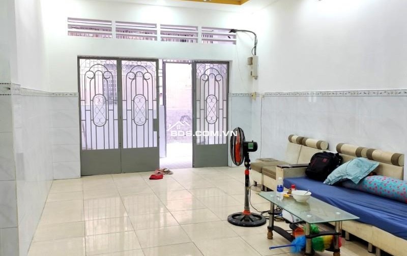 Chính Chủ Bán gấp nhà riêng Trịnh Đình Trọng, Tân Phú Chỉ 5,45 tỷ, 52 m2, đẹp, nhà mới vào ở ngay