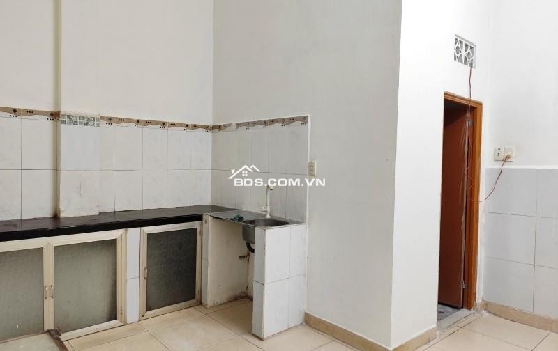 Chính Chủ Bán gấp nhà riêng Trịnh Đình Trọng, Tân Phú Chỉ 5,45 tỷ, 52 m2, đẹp, nhà mới vào ở ngay