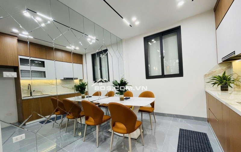 SIÊU PHẨM KIM GIANG - TẶNG NỘI THẤT - 2 THOÁNG - SAU ĐH THĂNG LONG - GIÁP KĐT ĐẠI KIM - NGÕ RỘNG - Ô TÔ GẦN - Ở NGAY - 41M – 4 TẦNG – GIÁ CHÀO 8,65 TỶ