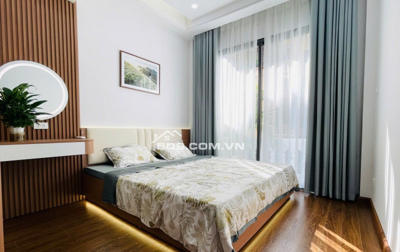 SIÊU PHẨM KIM GIANG - TẶNG NỘI THẤT - 2 THOÁNG - SAU ĐH THĂNG LONG - GIÁP KĐT ĐẠI KIM - NGÕ RỘNG - Ô TÔ GẦN - Ở NGAY - 41M – 4 TẦNG – GIÁ CHÀO 8,65 TỶ