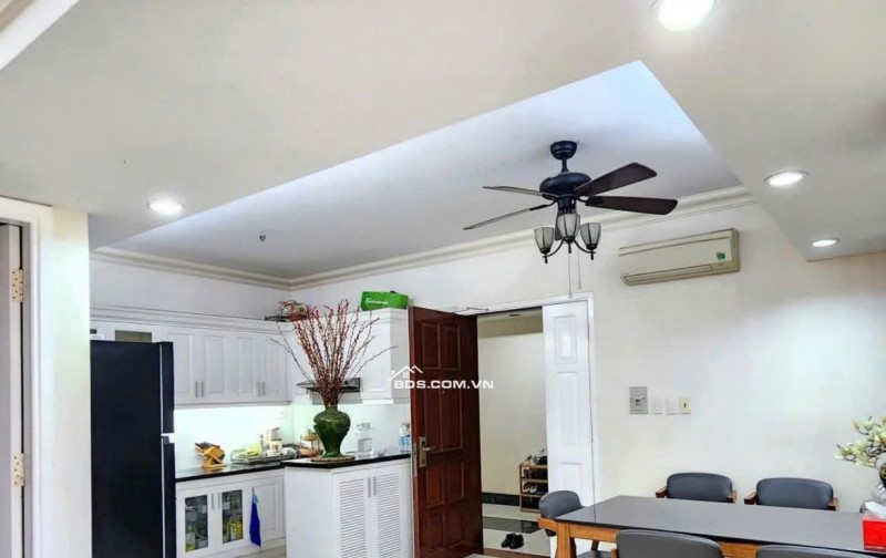 CCCC ParkLegend Hoàng Văn Thụ, TB: 2p ngủ, nhà mới 18tr/tháng.