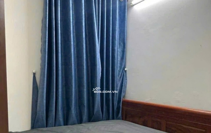 Chung cư Miếu Nổi, Vũ Huy Tân, BT: 72m2, 2p ngủ có ban công, 12tr/th