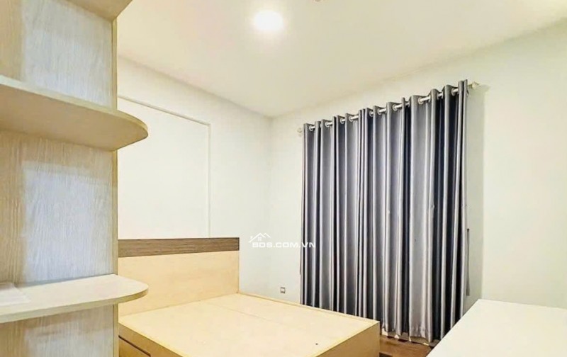 Căn hộ 82m2, 2p ngủ, 2wc,Full Nt, C/c Bàu Cát, p10, Tân Bình chỉ 11tr/th