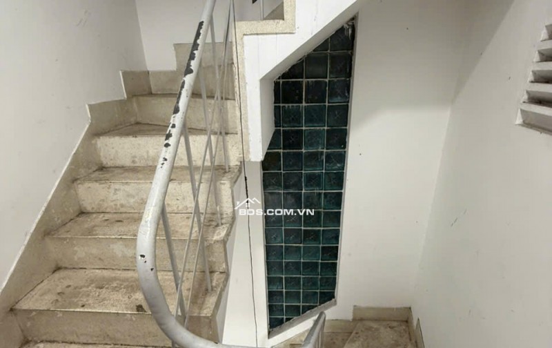 HXH 20m ra Ngã Tư Trương Quốc Dung Nguyễn Văn Trỗi Phú Nhuận Nhà 5Tầng 75m2 Ngang 7m. Chỉ 11tỷ Còn Thương lượng với chính chủ.