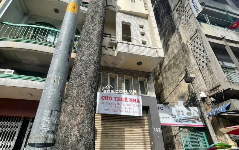 Chính Chủ Bán Mặt Tiền Nguyễn Tri Phương, P:9, Q.5. Dt: (3.7 X 13.8M), Chỉ 25 Tỷ, Tell: O911.16O.692