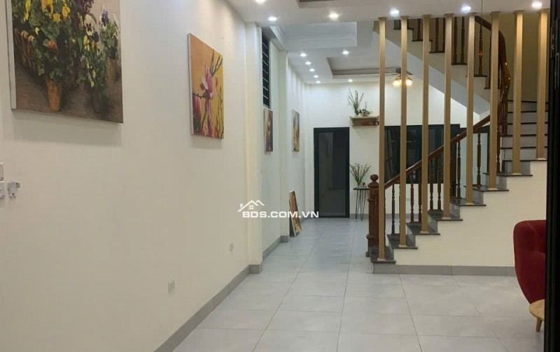 ĐỨC THƯỢNG. HOÀI ĐỨC. HÀ NỘI
90M NHÀ 3 TẦNG. OTO VÀO NHÀ NGÕ THÔNG
GIÁ 3.3 TỶ.