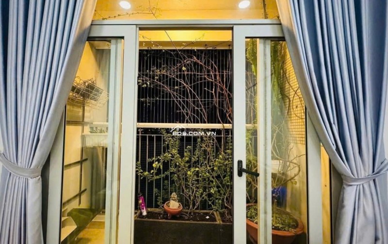 Căn hộ 82m2, 2p ngủ, 2wc,Full Nt, C/c Bàu Cát, p10, Tân Bình chỉ 11tr/th