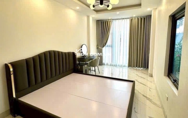 CHỈ 7.5 TỶ! NHÀ 6 TẦNG CÓ THANG MÁY LONG BIÊN - Ô TÔ ĐỖ CỬA - GẦN CẦU VĨNH TUY!