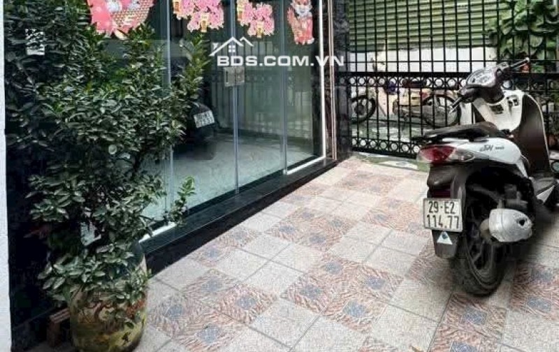 Hàng đầu tư cho ace