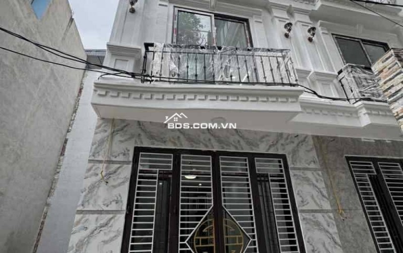 ●B.Á.N  Gia Lâm_Giáp Hải Ô TÔ - GẦN TRƯỜNG, CHỢ - TRUNG TÂM. •Diện tích : 30m2 •Giá : 5,25ty