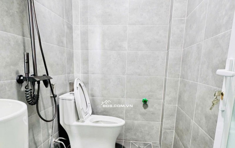 B.Á.N NHÀ THANH XUÂN 40M- 5 TẦNG SIÊU ĐẸP NHỈNH NHỈNH 8,5 TỶ- VỊ TRÍ HIẾM THANH XUÂN