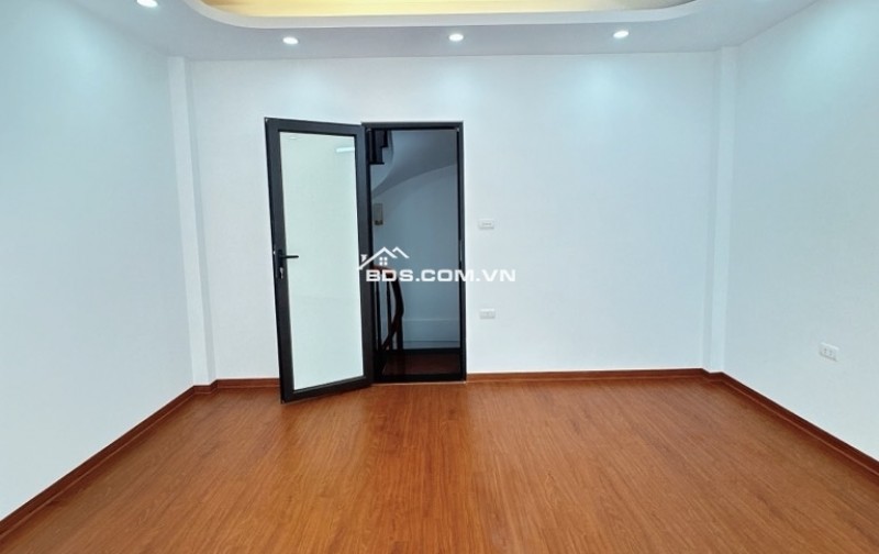 NHÀ ĐẸP, MƠI KÍNH KOONG, GIÁ TỐT NGÕ RỘNG CỰC NÔNG – PHÚC ĐỒNGI LONG BIÊN