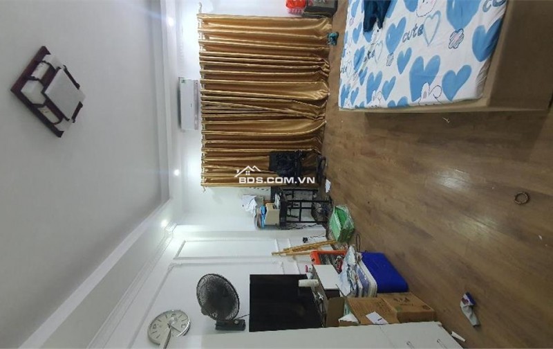 Nhà Kẻ Vẽ, 5 tầng, dân xây, lô góc, xe 45 chỗ đỗ cửa chỉ 6,9 tỷ