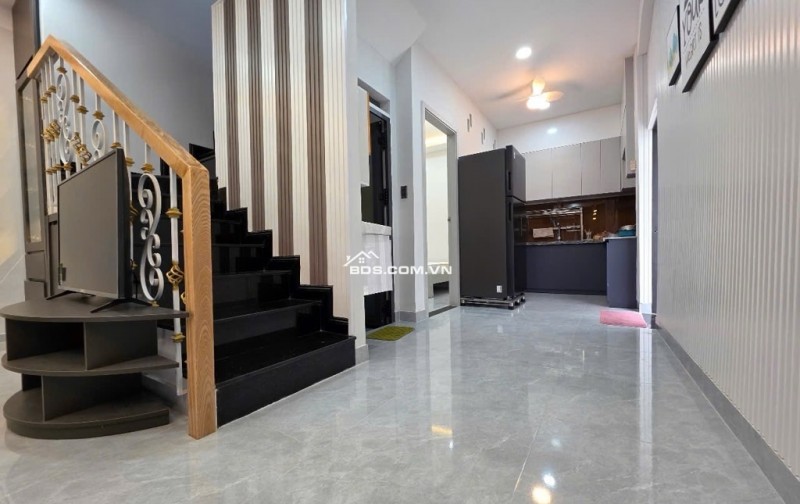 HẺM 4M THÔNG RA LÊ VĂN SỸ - DT: 5m * 11m – GIÁ CHỈ 7.6 TY