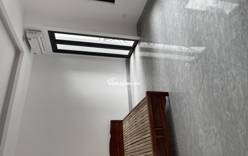 Nhà Lê Quang Đạo, lô góc, dân xây 40m2, 5 tầng chỉ 7 tỷ