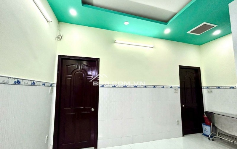 Bán nhà trong ngõ Bàu Cát, Tân Bình: 60m2, sổ đỏ chính chủ, giá chỉ 7 tỷ - Mới tháng 8, 2025