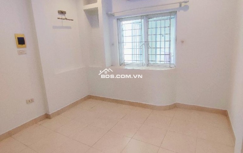 SIÊU HIẾM ĐỐNG ĐA - MẶT NGÕ 1 PHỐ KHÂM THIÊN - VỈA HÈ KINH DOANH ĐỈNH - Ô TÔ 7 CHỖ QUA NHÀ - 2 MẶT NGÕ CHỈ 5,5 TỶ