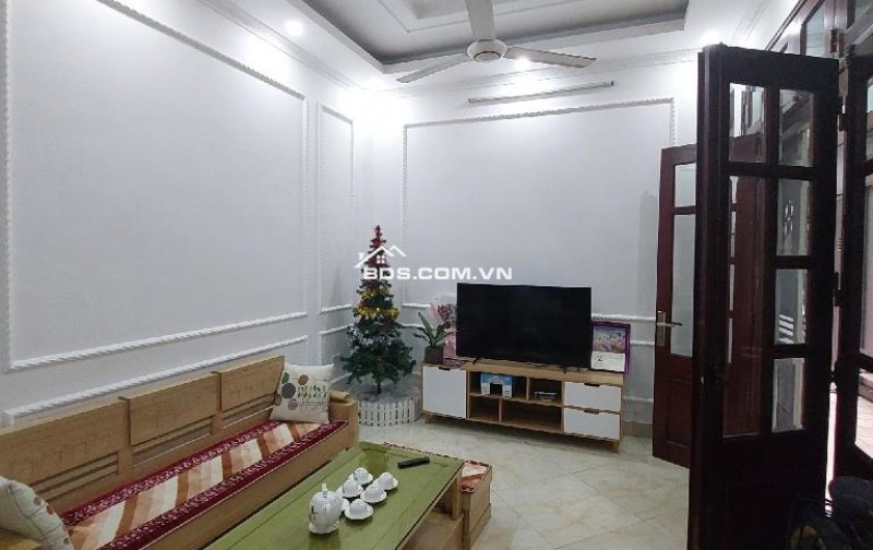 BÁN NHÀ ĐẸP ĐƯỜNG TRƯỜNG CHINH TRUNG TÂM ĐỐNG ĐA - TẶNG FULL NỘI THẤT Ở NGAY - NGÕ THOÁNG SẠCH, AN SINH TUYỆT VỜI CHỈ 9 TỶ
