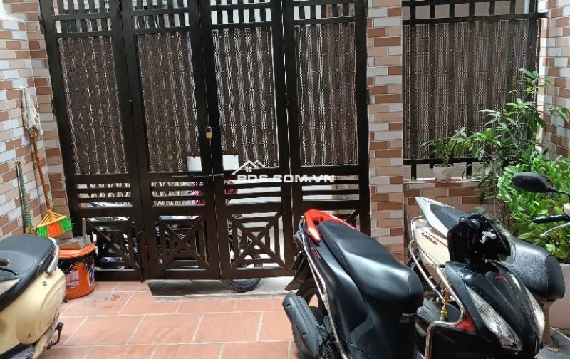 Nhà phố Yên Hoà - 2 mặt thoáng - gần chợ, trường học, tiện ích ngập tràn - 5 Tầng 6 Phòng ngủ, DT 80m2 giá nhỉnh 15 tỷ